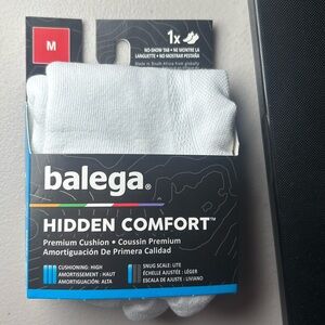 Balega White Hidden Comfort Socks size